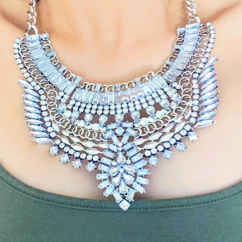 Dylannex Crystals & Silver Necklace